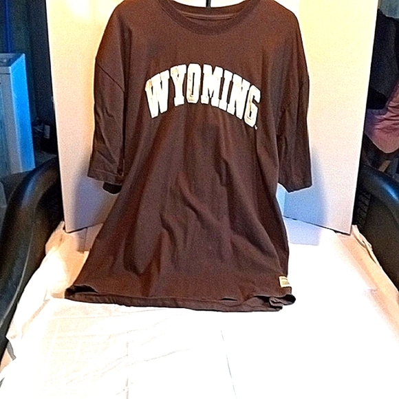 Colosseum Athletics College Red, Blue, Maroon And Brown T-shirts - Picture 8 of 10